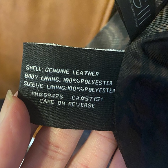 Leather jacket - Picture 3 of 11